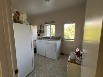 Enlarge photo 37