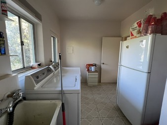 Enlarge photo 36