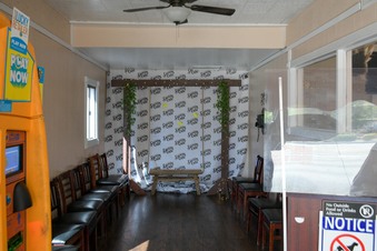 Enlarge photo 17