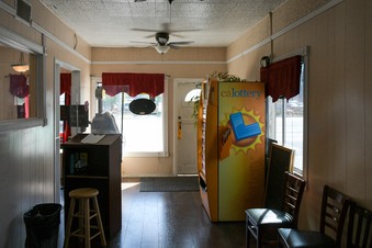 Enlarge photo 18