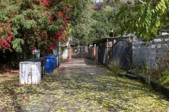 Enlarge photo 18