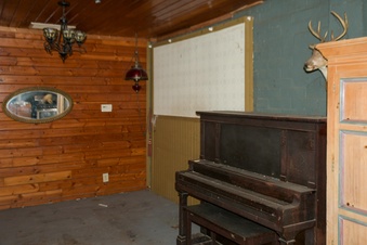 Enlarge photo 69
