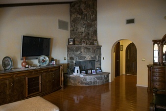 Enlarge photo 83