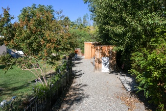 Enlarge photo 136