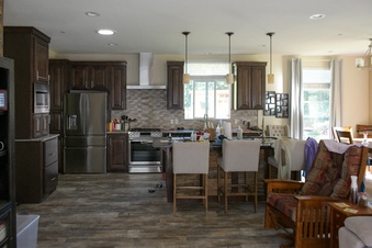 Enlarge photo 143