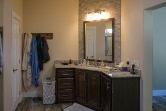 Enlarge photo 155