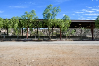 Enlarge photo 58