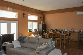 Enlarge photo 12