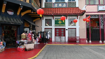 Enlarge photo 2