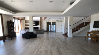 Enlarge photo 18