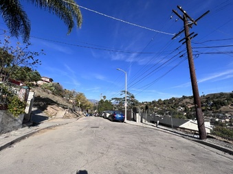 Enlarge photo 13