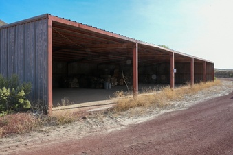 Enlarge photo 89
