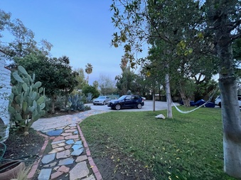 Enlarge photo 12