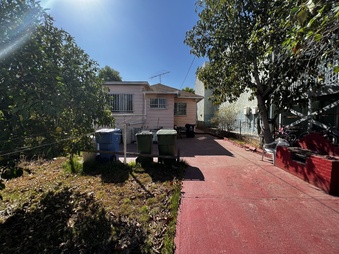 Enlarge photo 17