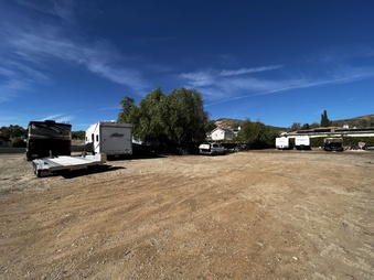 Enlarge photo 19