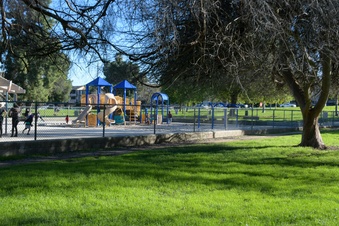 Enlarge photo 16
