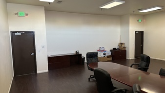 Enlarge photo 19