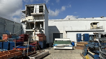 Enlarge photo 122