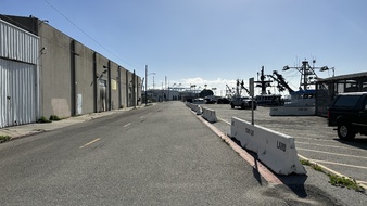 Enlarge photo 62