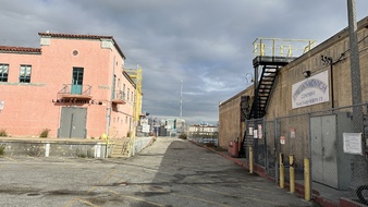 Enlarge photo 95