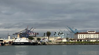 Enlarge photo 46