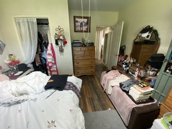 Enlarge photo 38