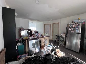 Enlarge photo 40