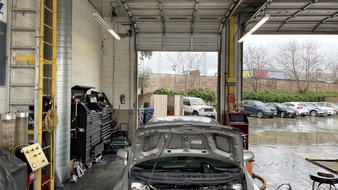 Enlarge photo 36