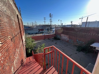 Enlarge photo 15