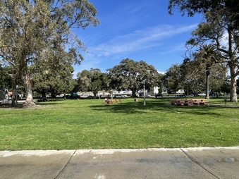 Enlarge photo 4