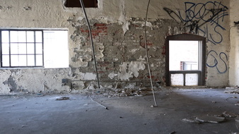 Enlarge photo 88