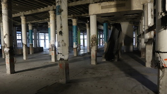 Enlarge photo 23