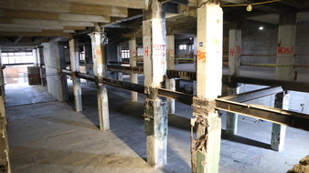 Enlarge photo 26