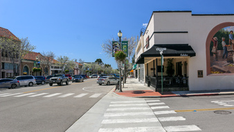 Enlarge photo 5