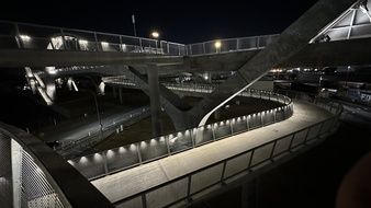 Enlarge photo 90