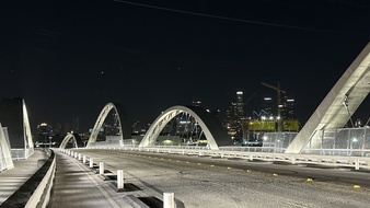 Enlarge photo 46
