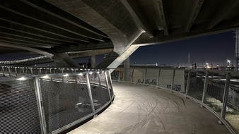 Enlarge photo 23