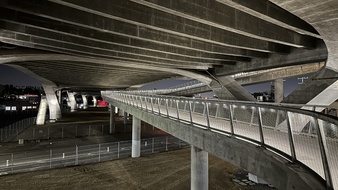 Enlarge photo 25