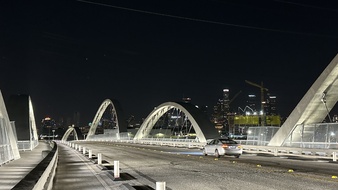 Enlarge photo 47