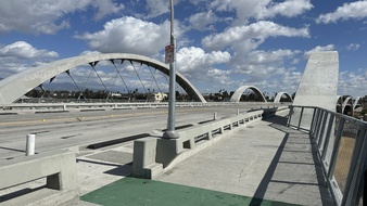 Enlarge photo 128