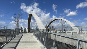 Enlarge photo 125
