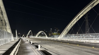 Enlarge photo 45
