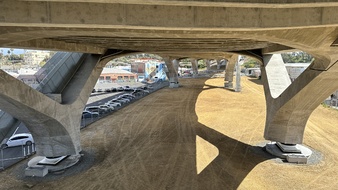 Enlarge photo 120