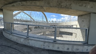 Enlarge photo 185