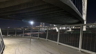 Enlarge photo 21