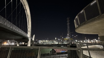 Enlarge photo 17
