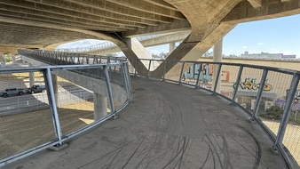 Enlarge photo 114