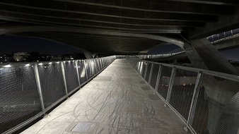 Enlarge photo 27