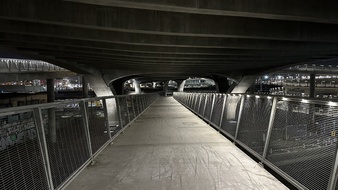 Enlarge photo 31