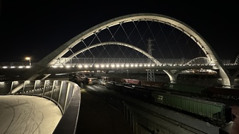 Enlarge photo 85